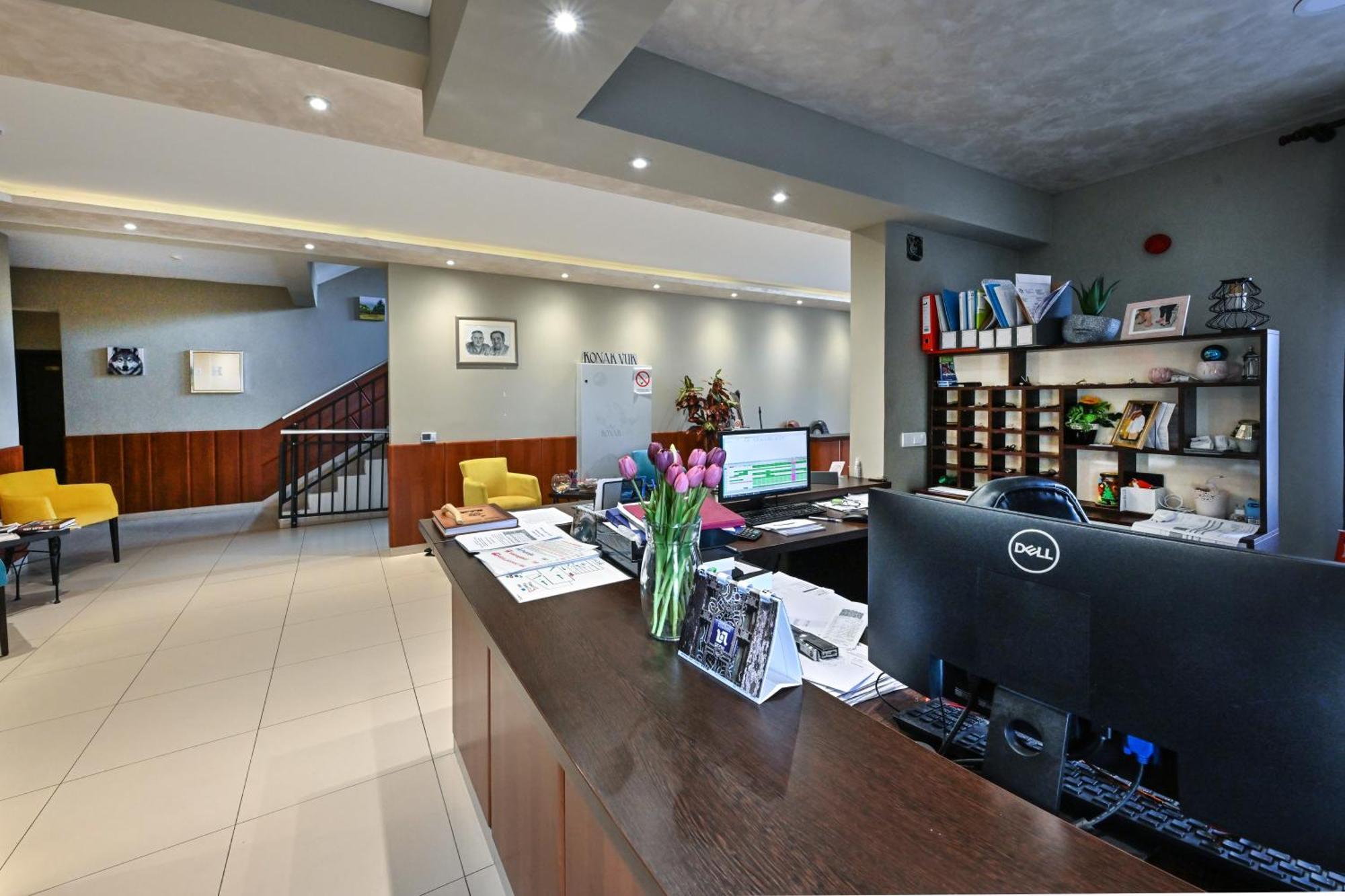 Konak Vuk โนวาวาโรช ภายนอก รูปภาพ